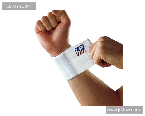 全球足球球星护腕排名榜揭晓 哪些明星的护腕最具辨识度