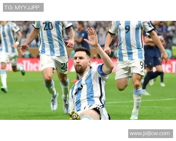 足球巨星眼中的传奇球员那些评价和致敬的动人瞬间