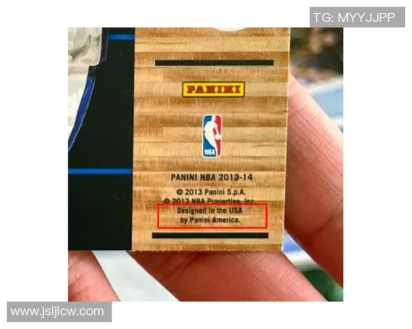 足球帕尼尼球星卡收藏小铁盒全新上市限量版引领潮流与经典结合