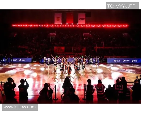 足球球星旅馆打造全方位沉浸式体验让球迷畅享激情与荣耀时刻