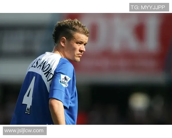 集锦型球星的华丽瞬间与背后默默付出的足球传奇